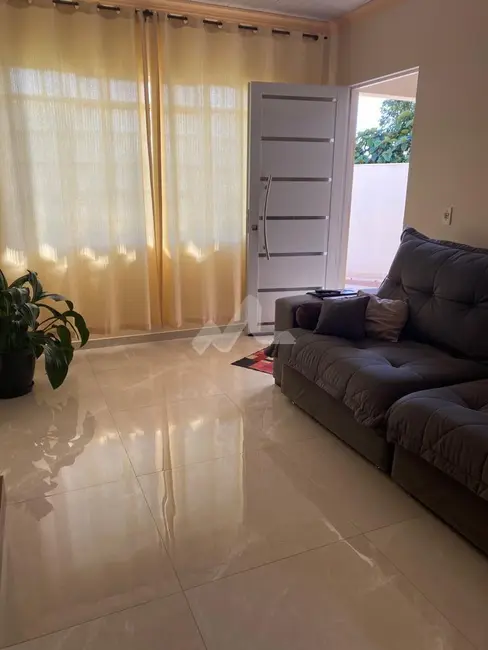 Foto 8 de Casa com 3 quartos à venda, 140m2 em Jardim Europa, Toledo - PR