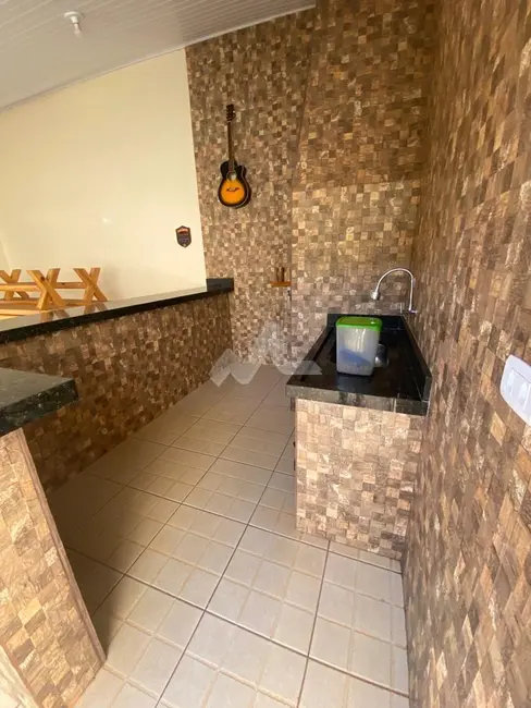 Foto 6 de Casa com 3 quartos à venda, 140m2 em Jardim Europa, Toledo - PR