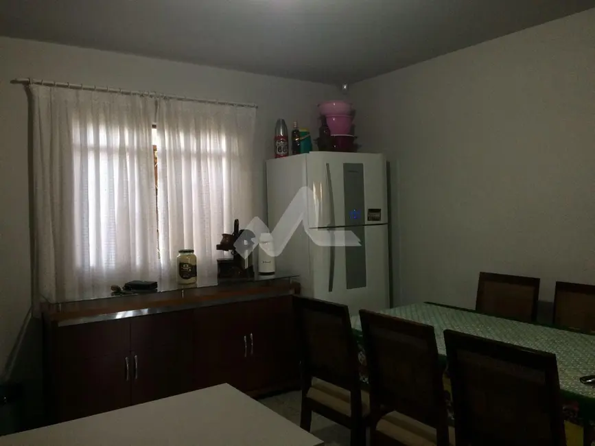 Casa com 3 quartos à venda, 139m2 em Vila Industrial, Toledo - PR - imagem 2 Foto 2 de Casa com 3 quartos à venda, 139m2 em Vila Industrial, Toledo - PR