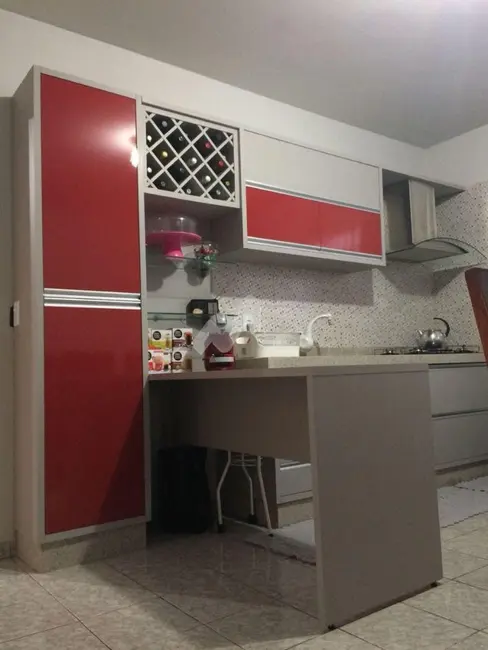 Casa com 3 quartos à venda, 139m2 em Vila Industrial, Toledo - PR - imagem 9 Foto 9 de Casa com 3 quartos à venda, 139m2 em Vila Industrial, Toledo - PR
