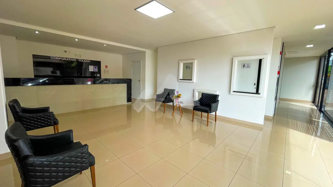 Sala Comercial à venda e para alugar, 53m2 em Centro, Toledo - PR - imagem 4 Foto 4 de Sala Comercial à venda e para alugar, 53m2 em Centro, Toledo - PR