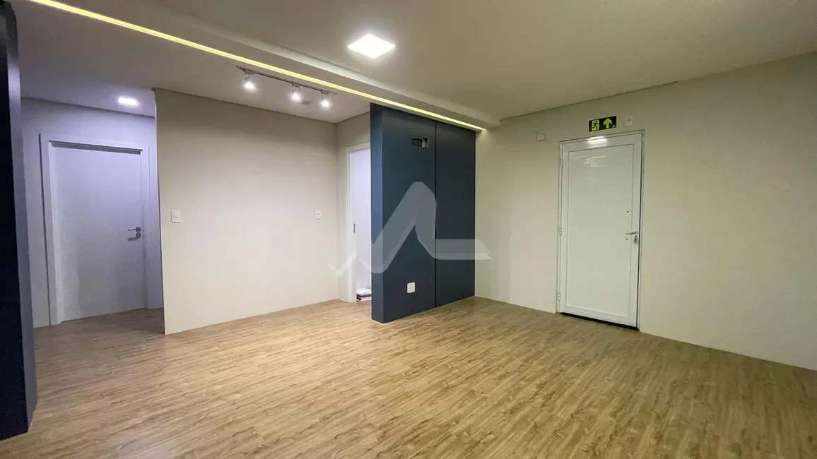 Sala Comercial à venda e para alugar, 53m2 em Centro, Toledo - PR - imagem 9 Foto 9 de Sala Comercial à venda e para alugar, 53m2 em Centro, Toledo - PR