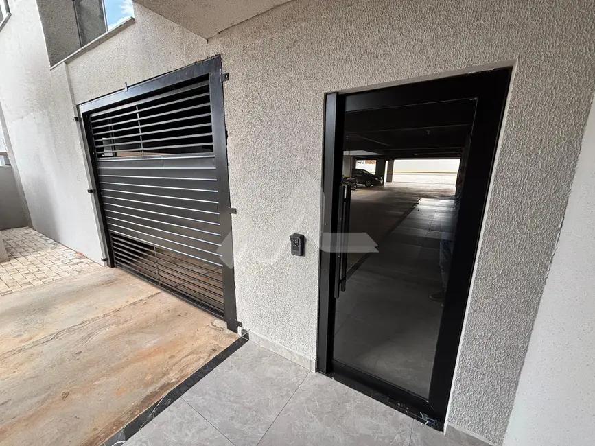 Foto 4 de Apartamento com 2 quartos à venda, 62m2 em Jardim La Salle, Toledo - PR