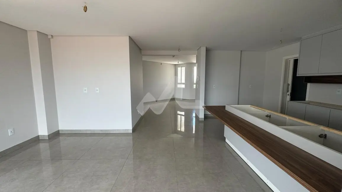 Apartamento com 3 quartos à venda, 237m2 em Jardim La Salle, Toledo - PR - imagem 9 Foto 9 de Apartamento com 3 quartos à venda, 237m2 em Jardim La Salle, Toledo - PR