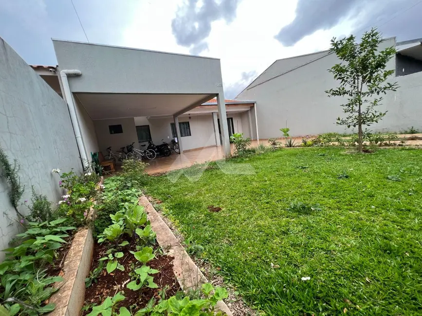 Foto 1 de Casa com 3 quartos à venda, 146m2 em Jardim Coopagro, Toledo - PR