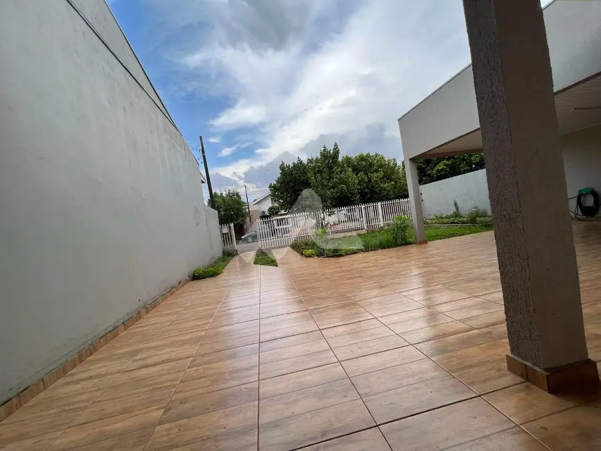 Foto 2 de Casa com 3 quartos à venda, 146m2 em Jardim Coopagro, Toledo - PR