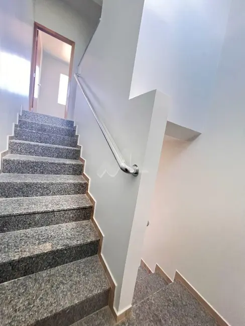 Sobrado com 3 quartos à venda, 87m2 em Jardim Recanto, Toledo - PR - imagem 9 Foto 9 de Sobrado com 3 quartos à venda, 87m2 em Jardim Recanto, Toledo - PR