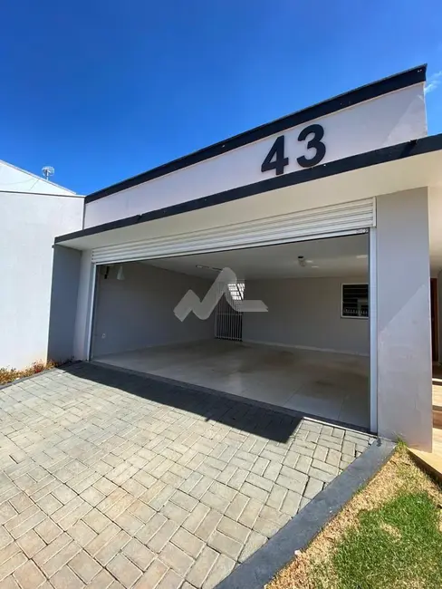 Casa com 1 quarto à venda, 185m2 em Jardim Pancera, Toledo - PR - imagem 3 Foto 3 de Casa com 1 quarto à venda, 185m2 em Jardim Pancera, Toledo - PR