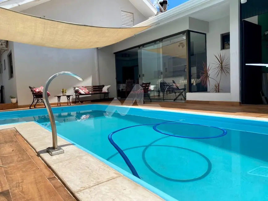 Casa com 1 quarto à venda, 185m2 em Jardim Pancera, Toledo - PR - imagem 1 Foto 1 de Casa com 1 quarto à venda, 185m2 em Jardim Pancera, Toledo - PR