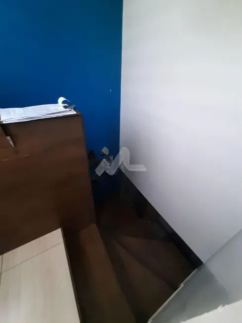 Sobrado com 3 quartos à venda, 105m2 em Jardim Coopagro, Toledo - PR - imagem 6 Foto 6 de Sobrado com 3 quartos à venda, 105m2 em Jardim Coopagro, Toledo - PR