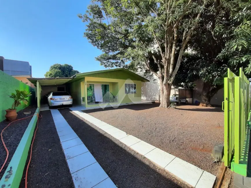 Casa com 3 quartos à venda, 130m2 em Vila Becker, Toledo - PR - imagem 1 Foto 1 de Casa com 3 quartos à venda, 130m2 em Vila Becker, Toledo - PR