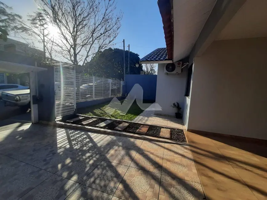 Casa com 3 quartos à venda, 170m2 em Jardim Pancera, Toledo - PR - imagem 3 Foto 3 de Casa com 3 quartos à venda, 170m2 em Jardim Pancera, Toledo - PR