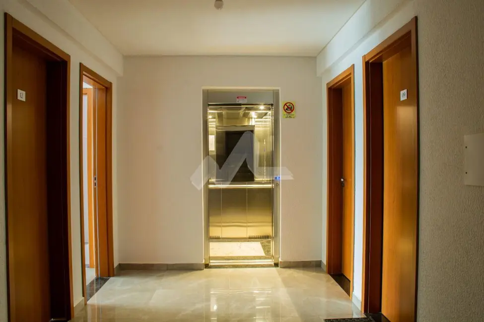 Foto 3 de Apartamento com 1 quarto à venda, 95m2 em Jardim Gisela, Toledo - PR