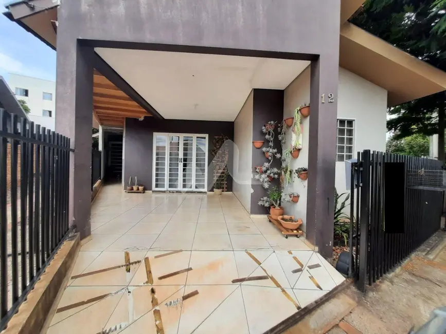 Foto 1 de Casa com 1 quarto à venda, 153m2 em Jardim Gisela, Toledo - PR
