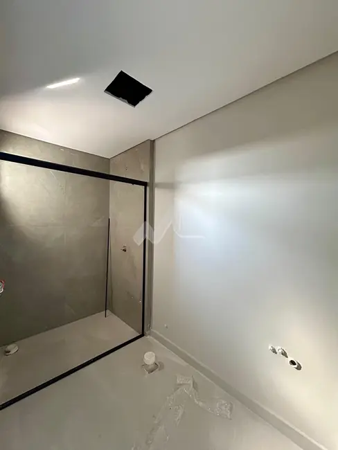 Apartamento com 3 quartos à venda, 174m2 em Centro, Toledo - PR - imagem 7 Foto 7 de Apartamento com 3 quartos à venda, 174m2 em Centro, Toledo - PR