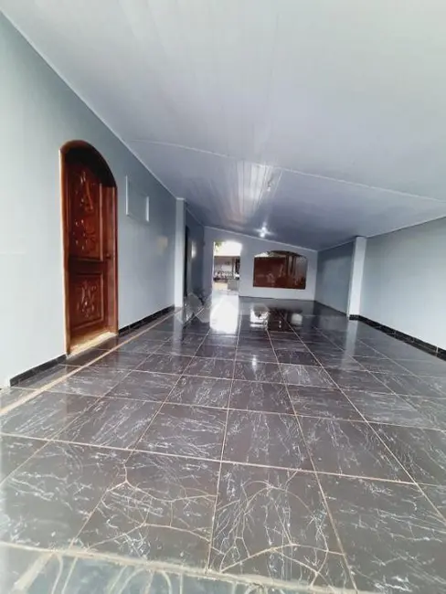 Foto 1 de Casa com 5 quartos à venda, 245m2 em Jardim La Salle, Toledo - PR