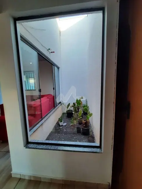 Casa com 3 quartos à venda, 96m2 em São Francisco, Toledo - PR - imagem 8 Foto 8 de Casa com 3 quartos à venda, 96m2 em São Francisco, Toledo - PR