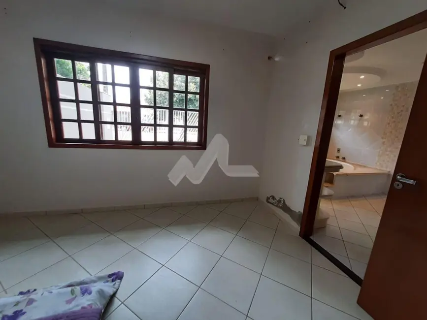 Casa com 3 quartos à venda, 205m2 em Jardim Porto Alegre, Toledo - PR - imagem 7 Foto 7 de Casa com 3 quartos à venda, 205m2 em Jardim Porto Alegre, Toledo - PR