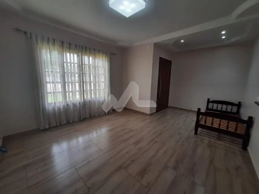 Casa com 3 quartos à venda, 205m2 em Jardim Porto Alegre, Toledo - PR - imagem 6 Foto 6 de Casa com 3 quartos à venda, 205m2 em Jardim Porto Alegre, Toledo - PR