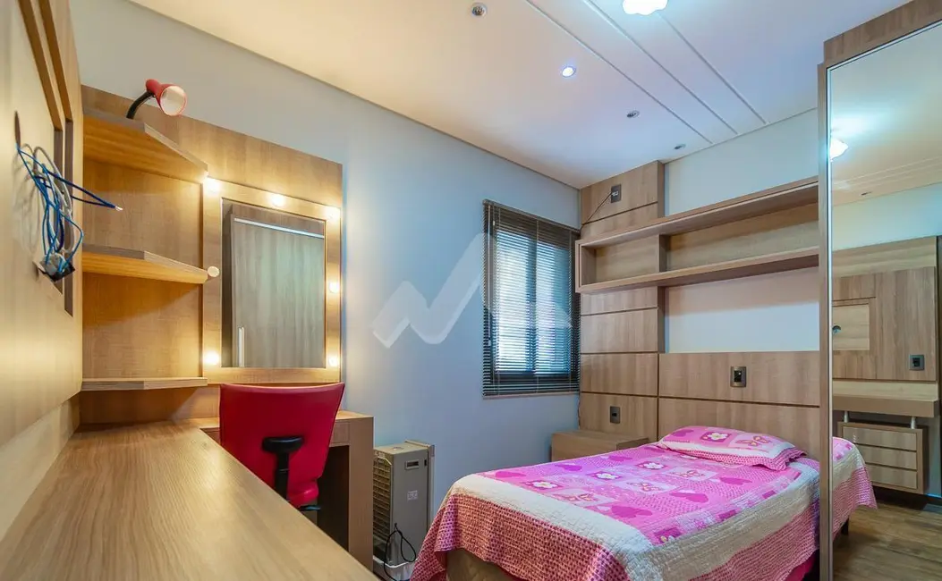 Casa com 2 quartos à venda, 390m2 em Centro, Toledo - PR - imagem 9 Foto 9 de Casa com 2 quartos à venda, 390m2 em Centro, Toledo - PR