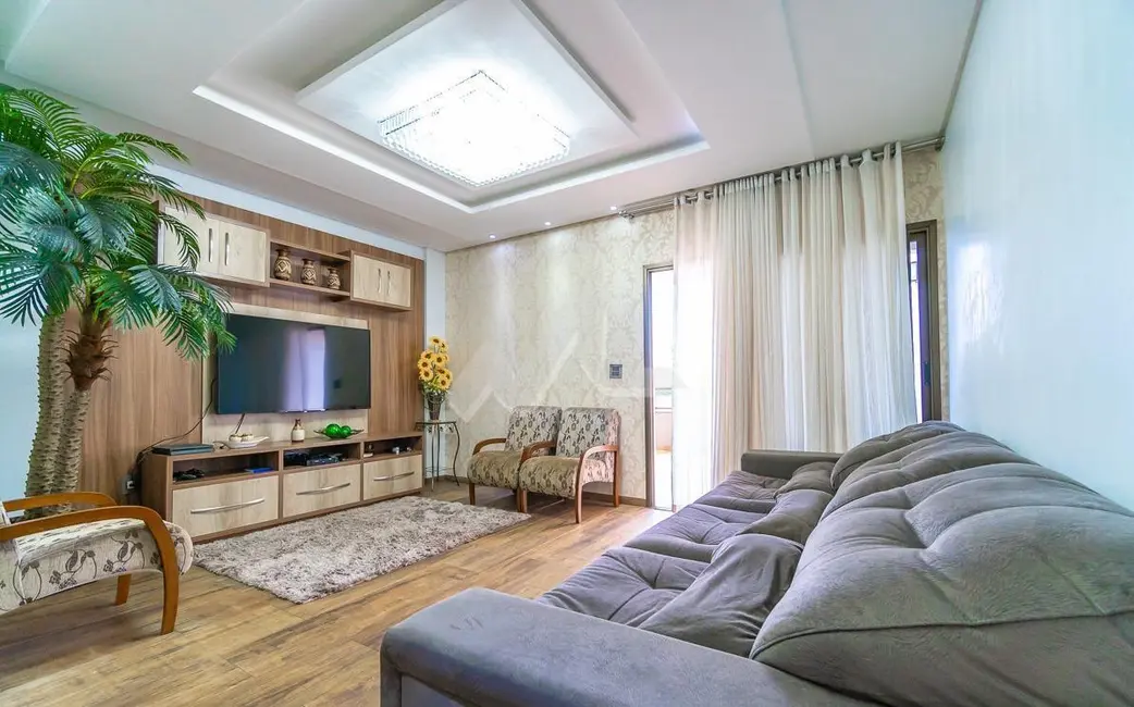 Casa com 2 quartos à venda, 390m2 em Centro, Toledo - PR - imagem 5 Foto 5 de Casa com 2 quartos à venda, 390m2 em Centro, Toledo - PR