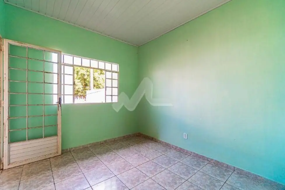 Foto 2 de Casa com 2 quartos à venda, 46m2 em Jardim Coopagro, Toledo - PR