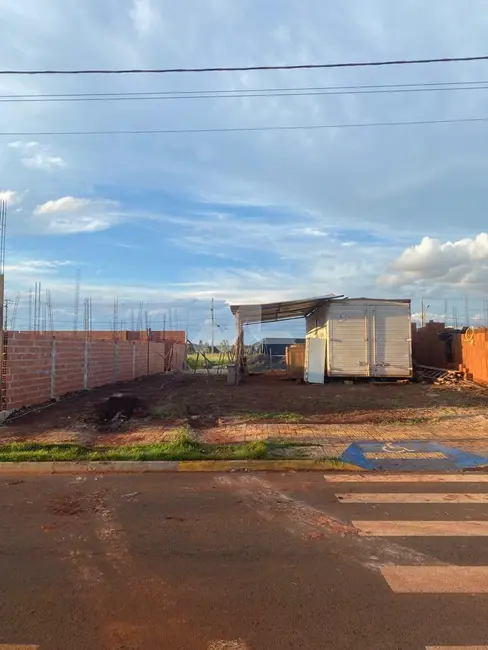 Foto 1 de Terreno / Lote à venda, 360m2 em Tocantins, Toledo - PR