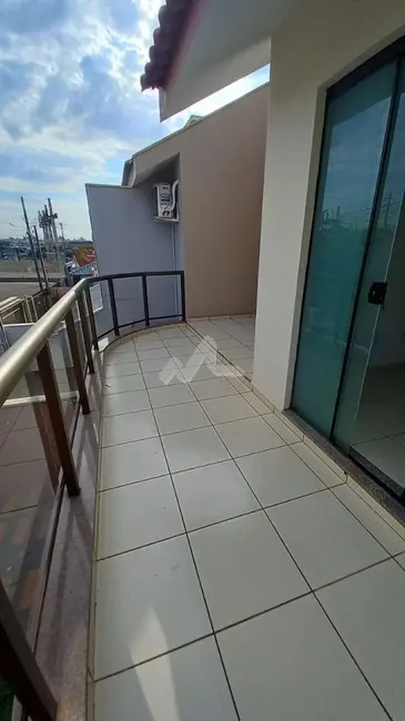 Sobrado com 2 quartos à venda, 124m2 em Vila Operária, Toledo - PR - imagem 8 Foto 8 de Sobrado com 2 quartos à venda, 124m2 em Vila Operária, Toledo - PR