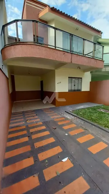 Sobrado com 2 quartos à venda, 124m2 em Vila Operária, Toledo - PR - imagem 2 Foto 2 de Sobrado com 2 quartos à venda, 124m2 em Vila Operária, Toledo - PR