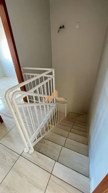 Foto 5 de Sobrado com 2 quartos para alugar, 136m2 em Jardim Gisela, Toledo - PR