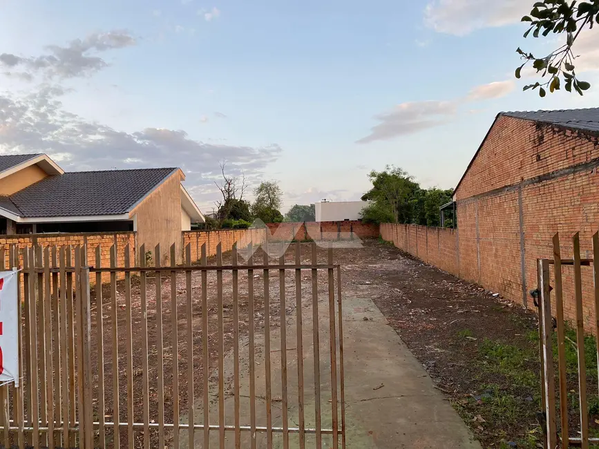 Foto 1 de Terreno / Lote à venda, 670m2 em Jardim Gisela, Toledo - PR