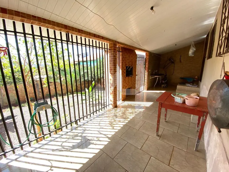 Casa com 3 quartos à venda, 149m2 em César Park, Toledo - PR - imagem 6 Foto 6 de Casa com 3 quartos à venda, 149m2 em César Park, Toledo - PR