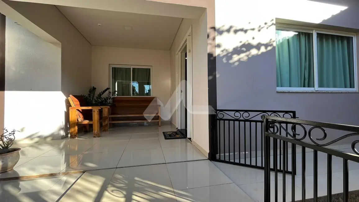 Casa com 2 quartos à venda, 305m2 em Jardim Pancera, Toledo - PR - imagem 2 Foto 2 de Casa com 2 quartos à venda, 305m2 em Jardim Pancera, Toledo - PR