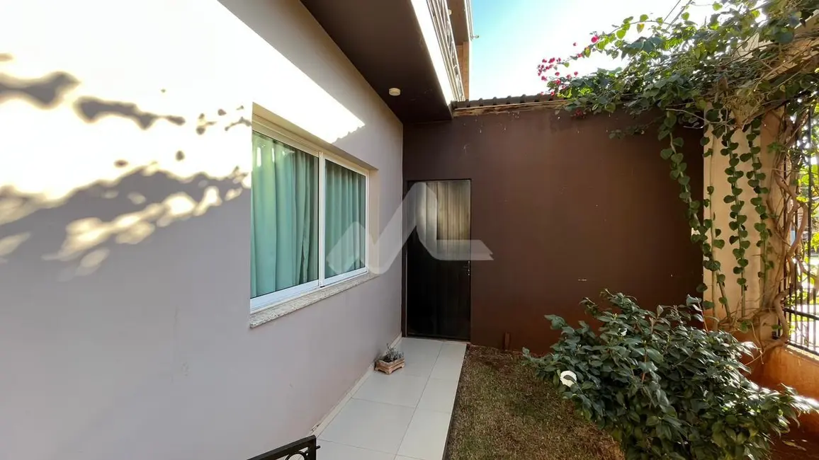 Casa com 2 quartos à venda, 305m2 em Jardim Pancera, Toledo - PR - imagem 4 Foto 4 de Casa com 2 quartos à venda, 305m2 em Jardim Pancera, Toledo - PR