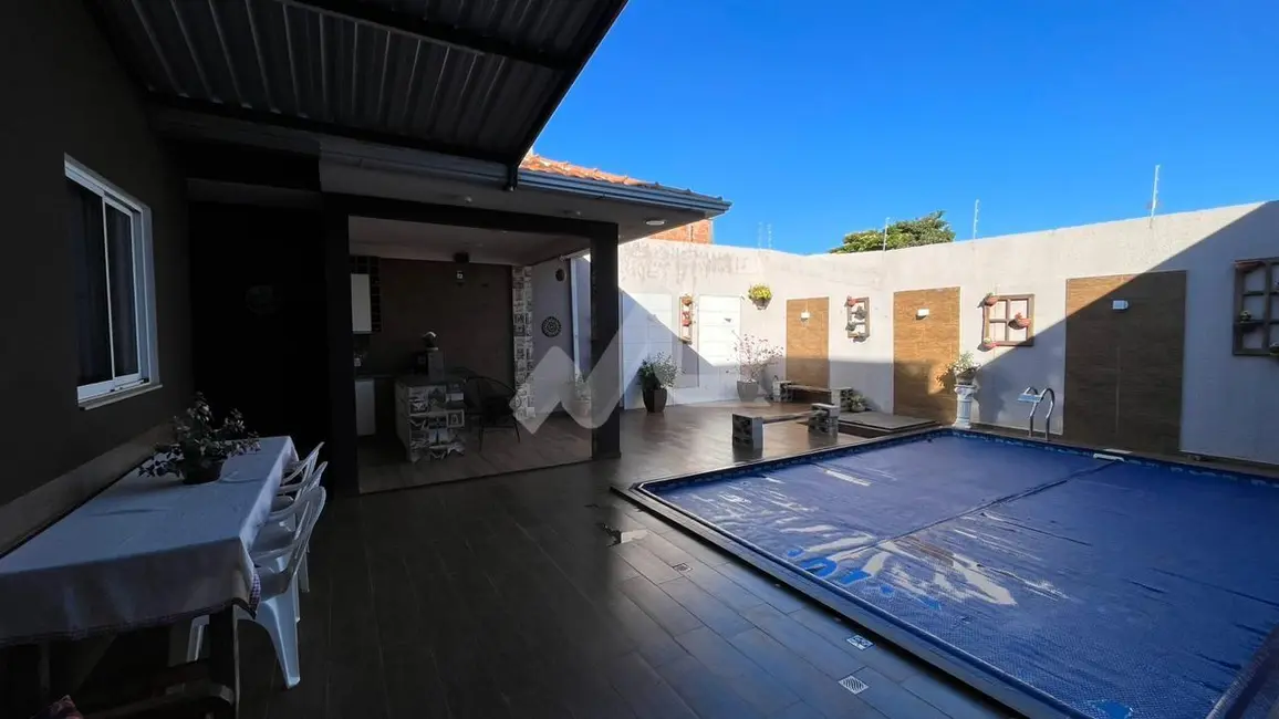 Casa com 2 quartos à venda, 305m2 em Jardim Pancera, Toledo - PR - imagem 8 Foto 8 de Casa com 2 quartos à venda, 305m2 em Jardim Pancera, Toledo - PR