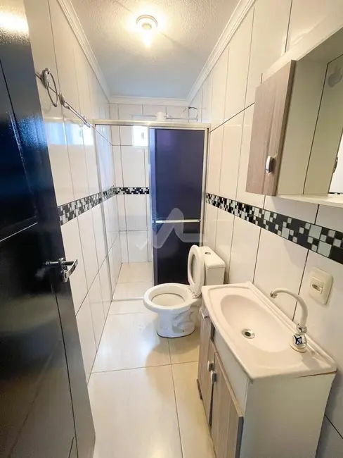 Sobrado com 3 quartos à venda, 190m2 em Jardim Coopagro, Toledo - PR - imagem 4 Foto 4 de Sobrado com 3 quartos à venda, 190m2 em Jardim Coopagro, Toledo - PR