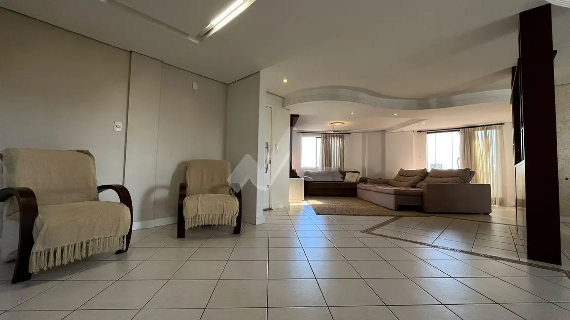 Apartamento com 2 quartos à venda, 316m2 em Centro, Toledo - PR - imagem 7 Foto 7 de Apartamento com 2 quartos à venda, 316m2 em Centro, Toledo - PR