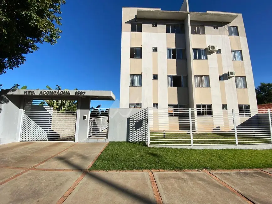 Foto 1 de Apartamento com 2 quartos para alugar, 46m2 em Centro, Toledo - PR