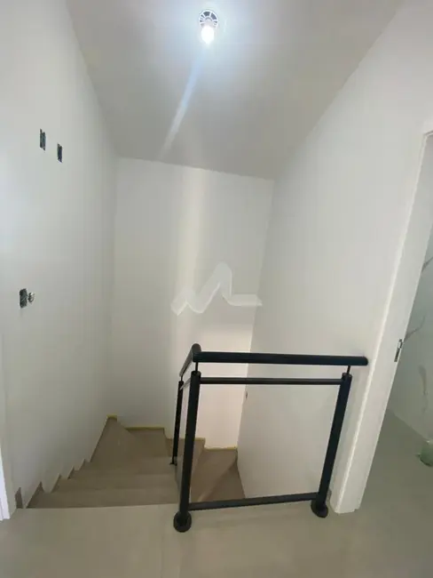 Sobrado à venda, 160m2 em Jardim Gisela, Toledo - PR - imagem 7 Foto 7 de Sobrado à venda, 160m2 em Jardim Gisela, Toledo - PR