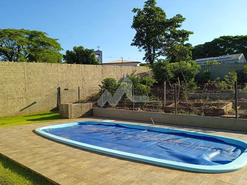 Casa com 3 quartos à venda, 141m2 em Toledo - PR - imagem 4 Foto 4 de Casa com 3 quartos à venda, 141m2 em Toledo - PR