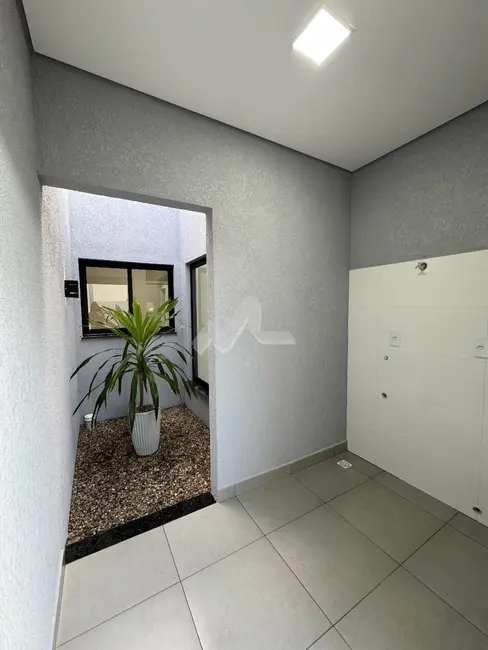 Casa com 1 quarto à venda, 60m2 em Jardim Coopagro, Toledo - PR - imagem 7 Foto 7 de Casa com 1 quarto à venda, 60m2 em Jardim Coopagro, Toledo - PR