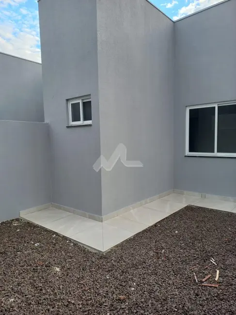 Foto 2 de Casa com 1 quarto à venda, 57m2 em Jardim Coopagro, Toledo - PR