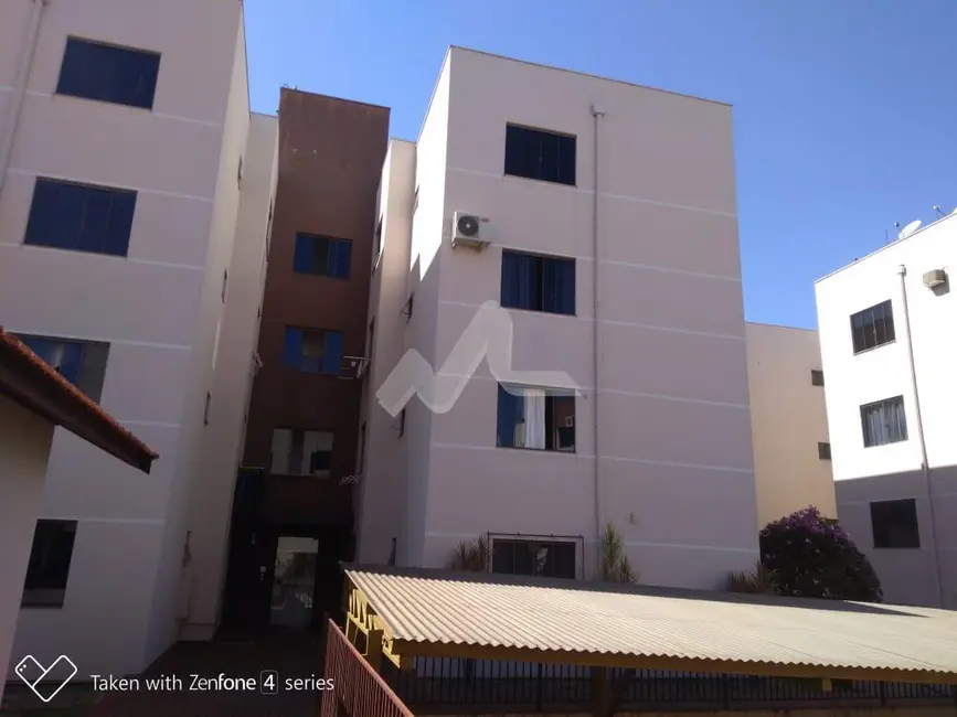 Apartamento com 2 quartos para alugar, 45m2 em Centro, Toledo - PR - imagem 4 Foto 4 de Apartamento com 2 quartos para alugar, 45m2 em Centro, Toledo - PR