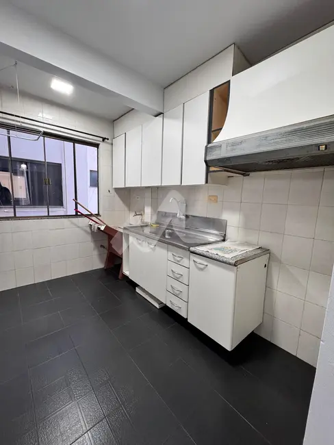Apartamento com 2 quartos para alugar, 45m2 em Centro, Toledo - PR - imagem 9 Foto 9 de Apartamento com 2 quartos para alugar, 45m2 em Centro, Toledo - PR