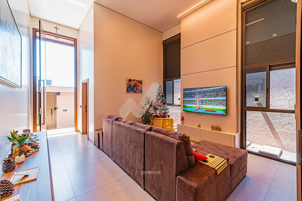 Casa com 3 quartos à venda, 253m2 em Jardim Porto Alegre, Toledo - PR - imagem 5 Foto 5 de Casa com 3 quartos à venda, 253m2 em Jardim Porto Alegre, Toledo - PR