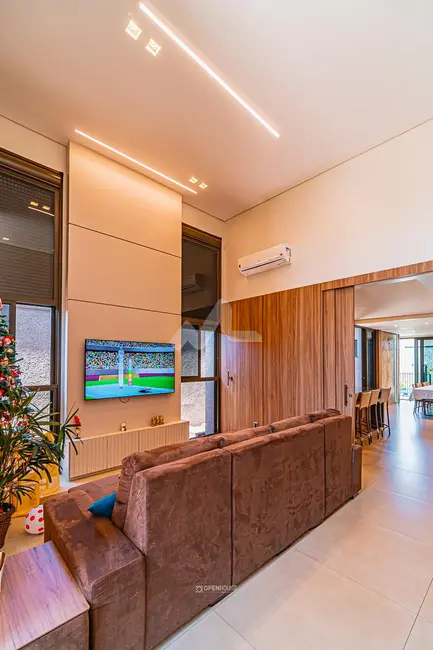 Casa com 3 quartos à venda, 253m2 em Jardim Porto Alegre, Toledo - PR - imagem 7 Foto 7 de Casa com 3 quartos à venda, 253m2 em Jardim Porto Alegre, Toledo - PR