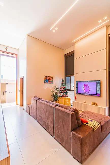 Casa com 3 quartos à venda, 253m2 em Jardim Porto Alegre, Toledo - PR - imagem 6 Foto 6 de Casa com 3 quartos à venda, 253m2 em Jardim Porto Alegre, Toledo - PR