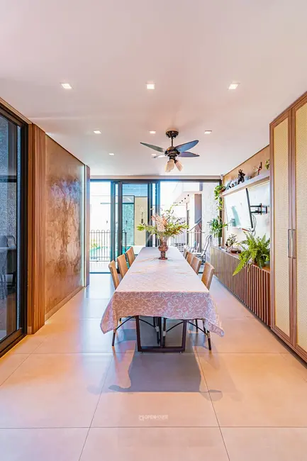 Casa com 3 quartos à venda, 253m2 em Jardim Porto Alegre, Toledo - PR - imagem 9 Foto 9 de Casa com 3 quartos à venda, 253m2 em Jardim Porto Alegre, Toledo - PR