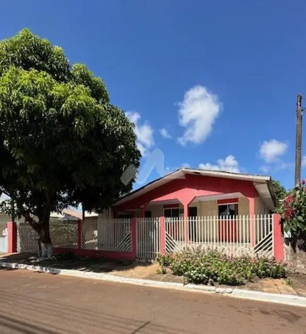 Foto 2 de Casa com 2 quartos à venda, 114m2 em Vila Pioneiro, Toledo - PR