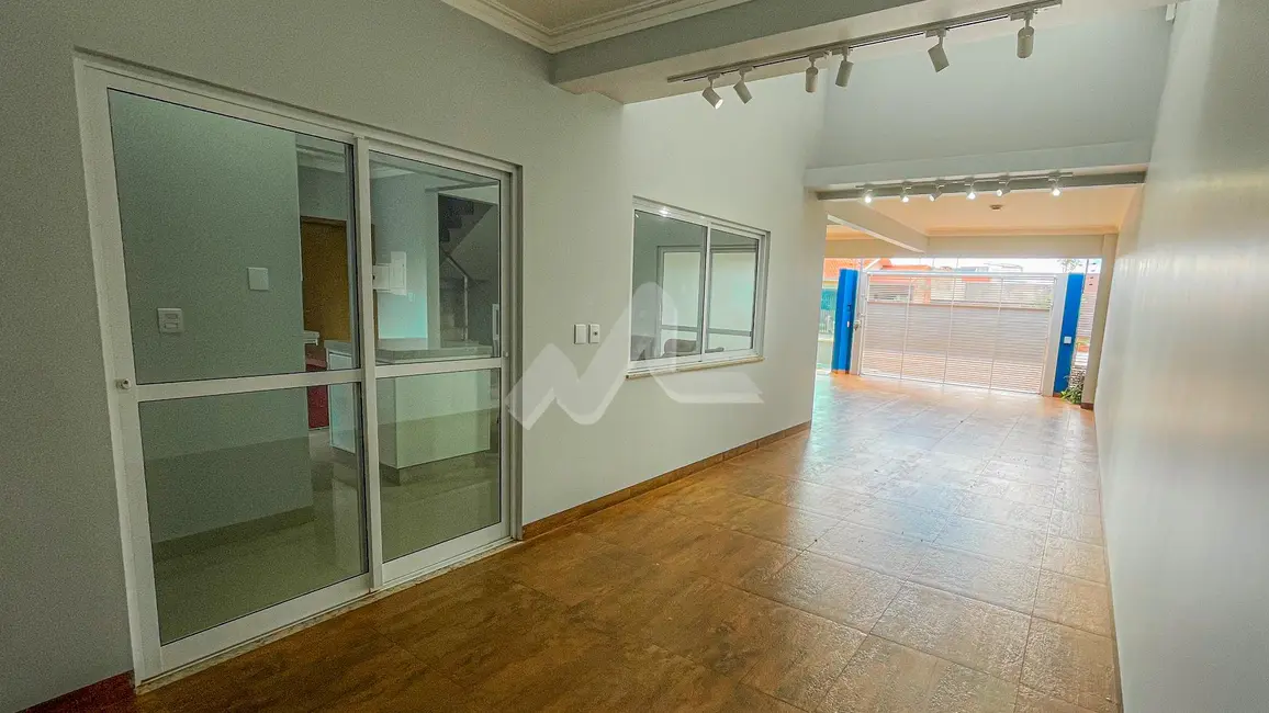 Sobrado com 2 quartos à venda, 181m2 em Jardim Gisela, Toledo - PR - imagem 7 Foto 7 de Sobrado com 2 quartos à venda, 181m2 em Jardim Gisela, Toledo - PR